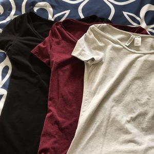 LOT OF 3 Divided T-shirt’s